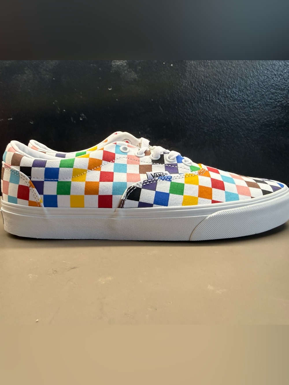 New with Box Vans Doheny Pride Rainbow Checkerboard Canvas Sneakers Men 10.5.